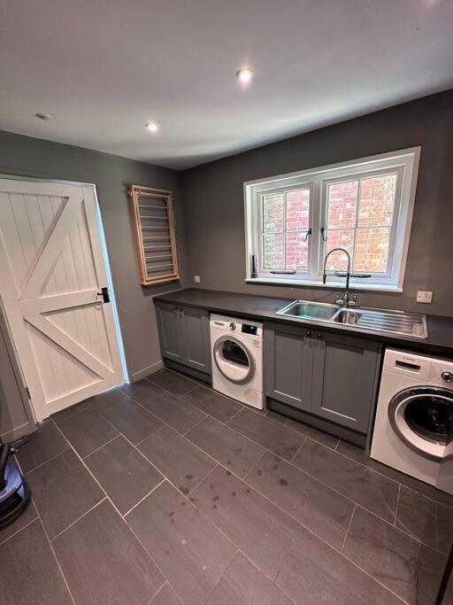 Beautiful 2 Bed Oast - 15 Acre Farm - Tunbridge Wells Villa Eksteriør bilde